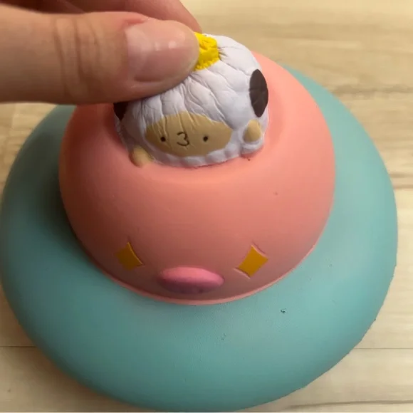 Cute Creative Squishies Deep Sea Cuties Squid And UFO Sheep Lot Bundle - Picture 9 of 11